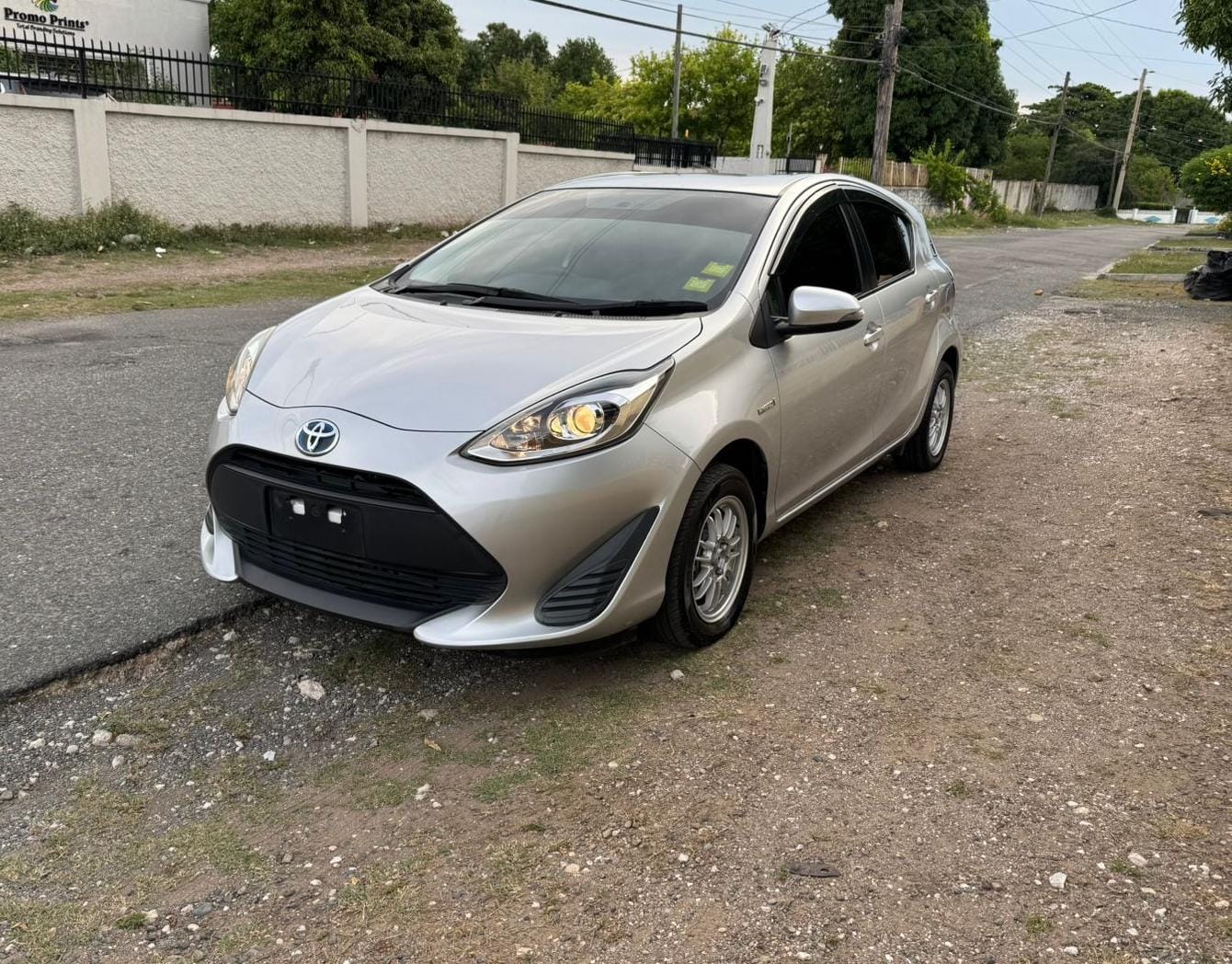 Toyota Aqua angle